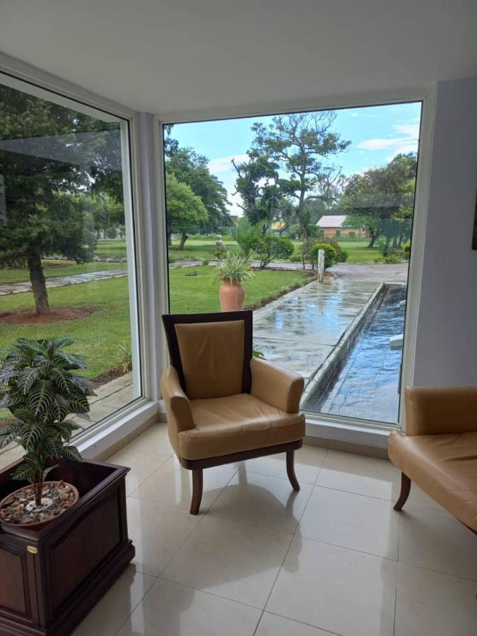 Crescent Lodge Livingstone Exteriör bild